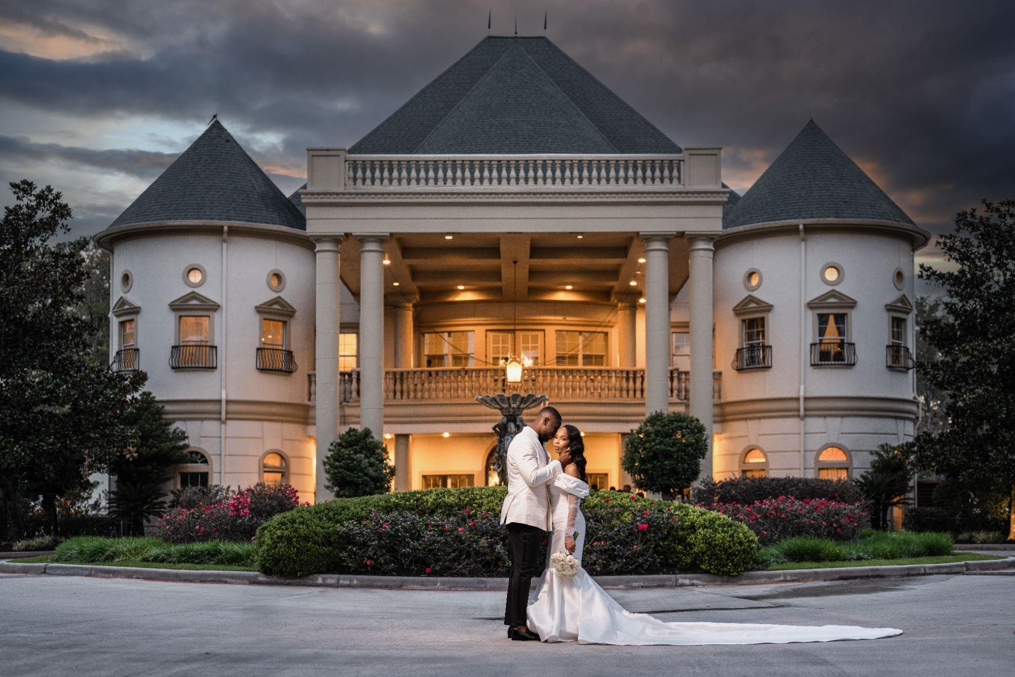 carousel-hero-element image-4